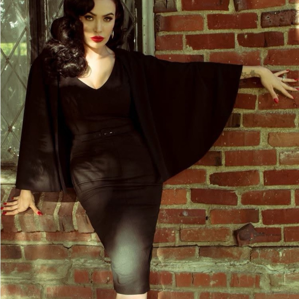 La Femme En Noir Drusilla Dress